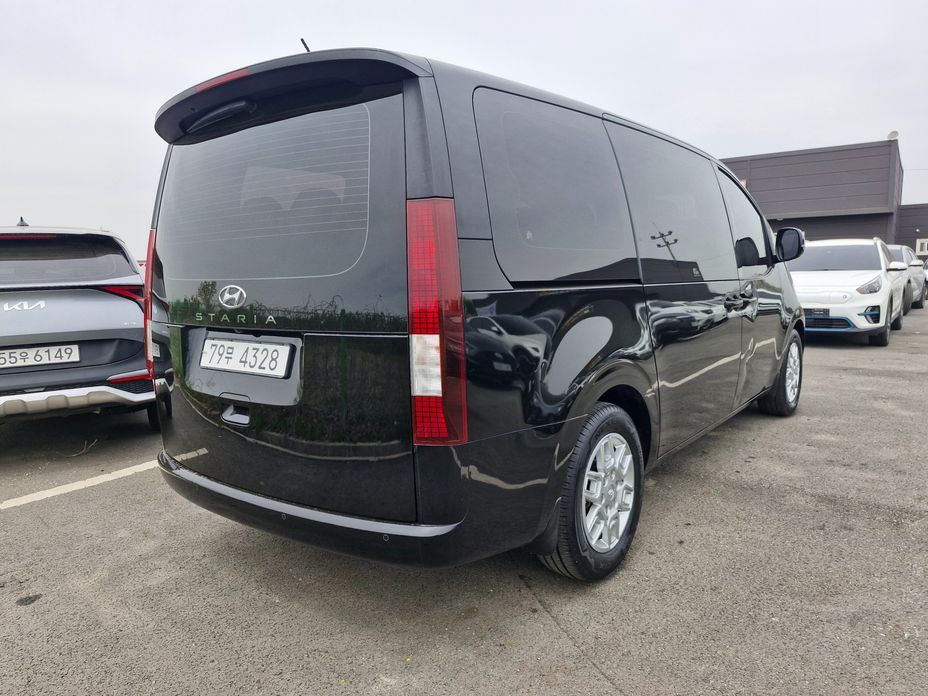 Hyundai Staria 2022