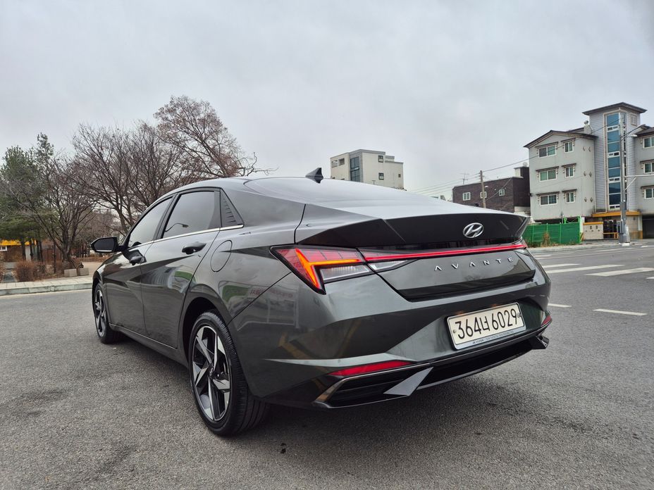 Hyundai AVANTE 2021