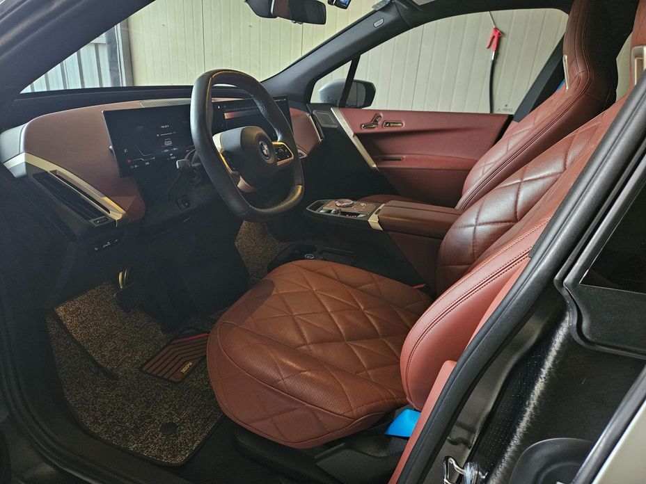 BMW iX 2023