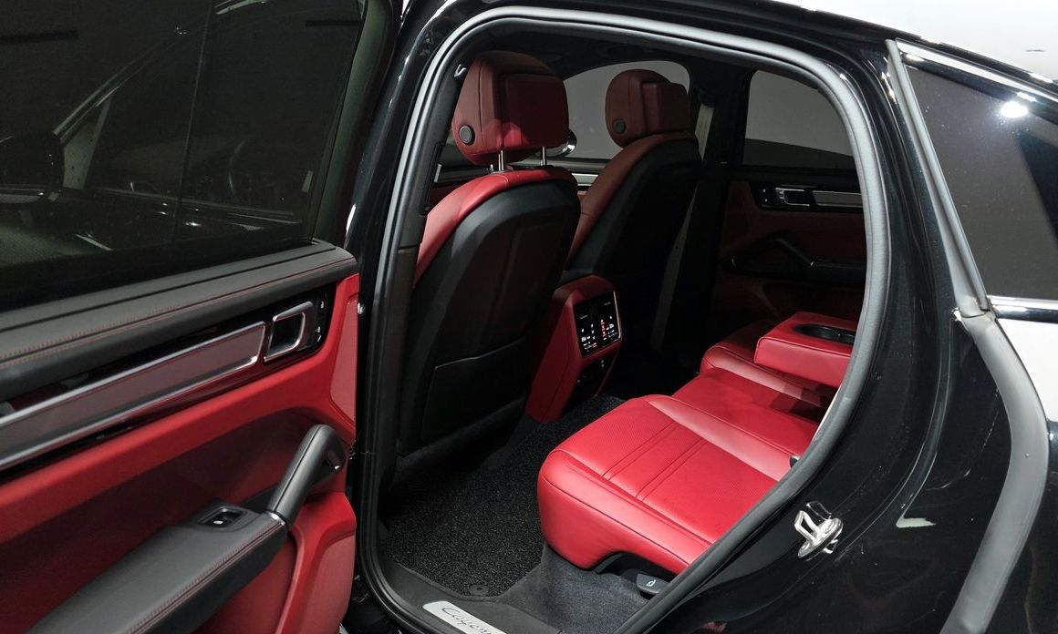 Porsche Cayenne 2023