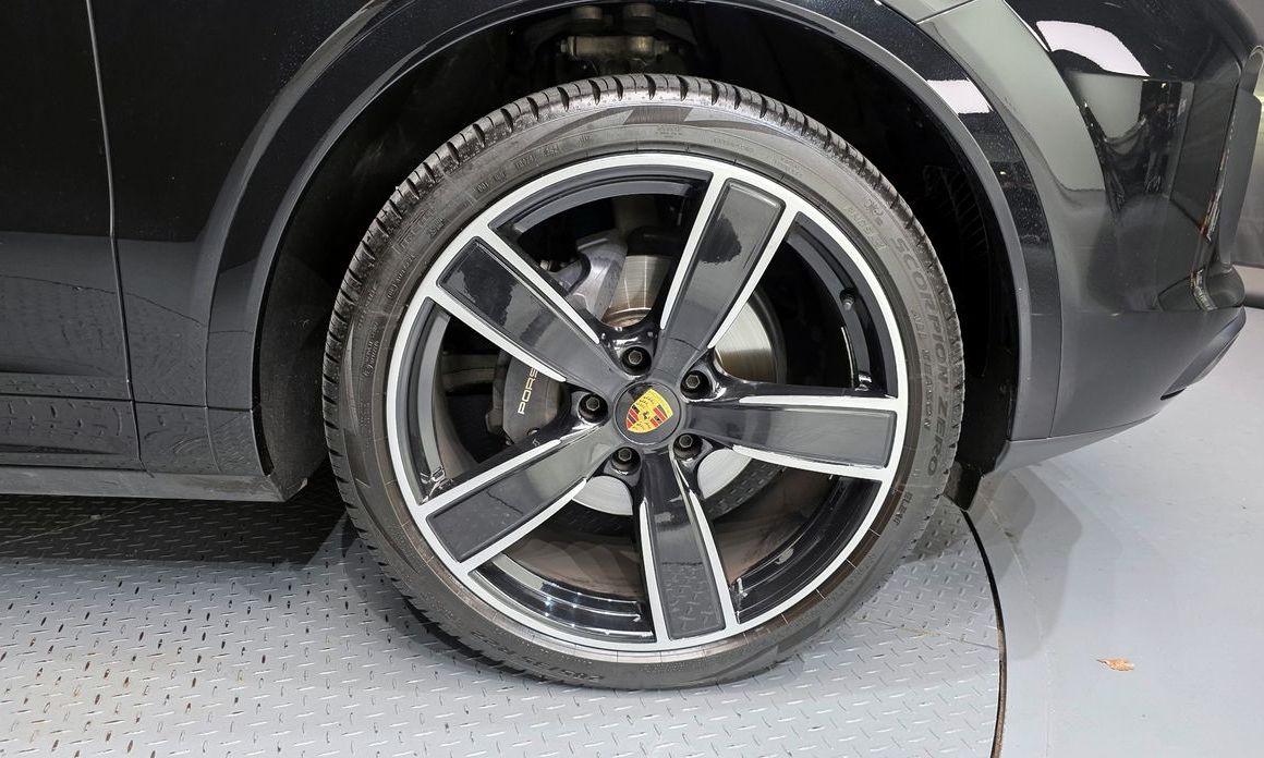 Porsche Cayenne 2023