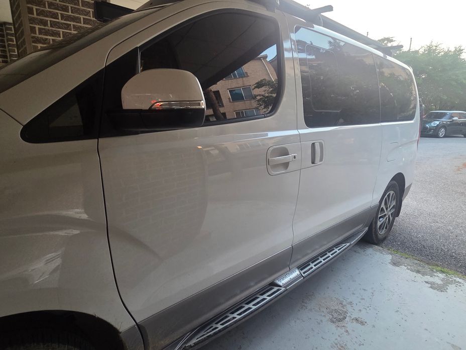 Hyundai Starex 2021