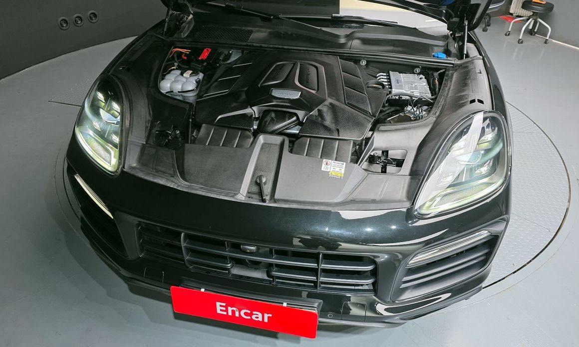 Porsche Cayenne 2023