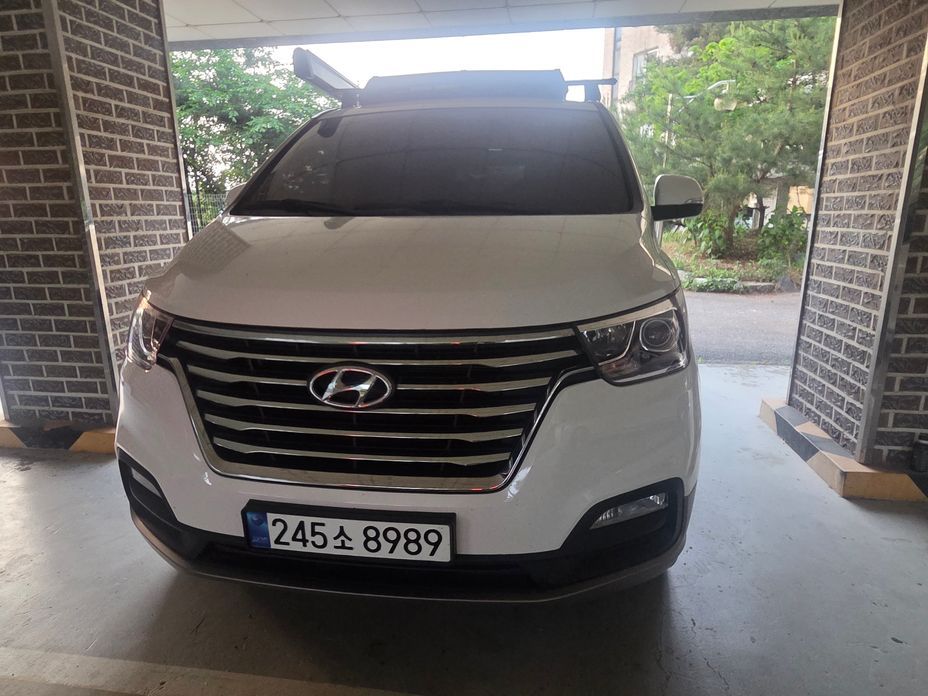 Hyundai Starex 2021