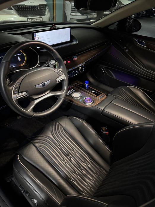 Genesis G80 2021