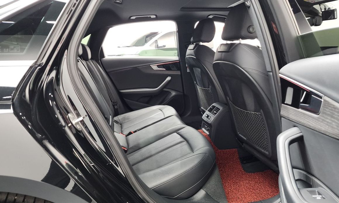 Audi A4 2023