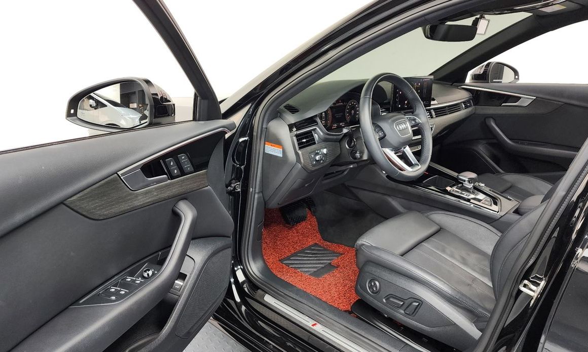 Audi A4 2023
