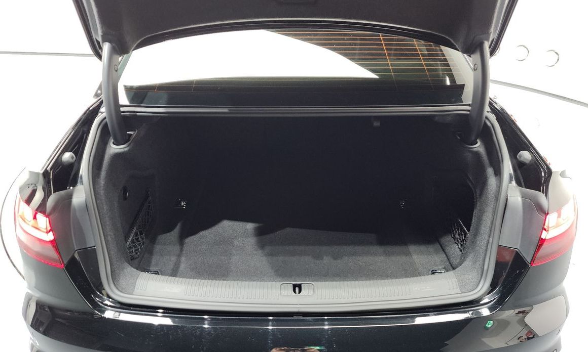 Audi A4 2023