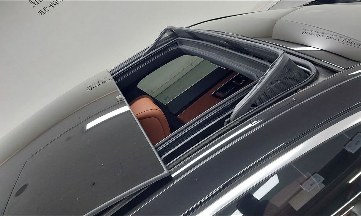 Mercedes-Benz S-Class 2023