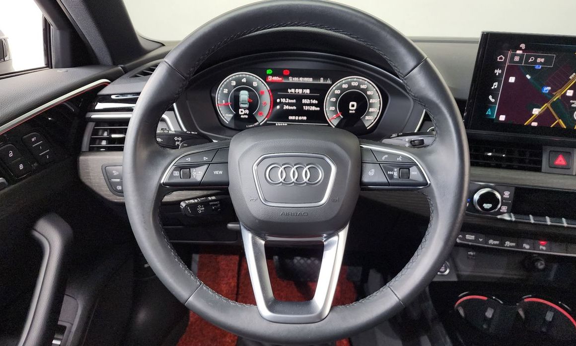 Audi A4 2023