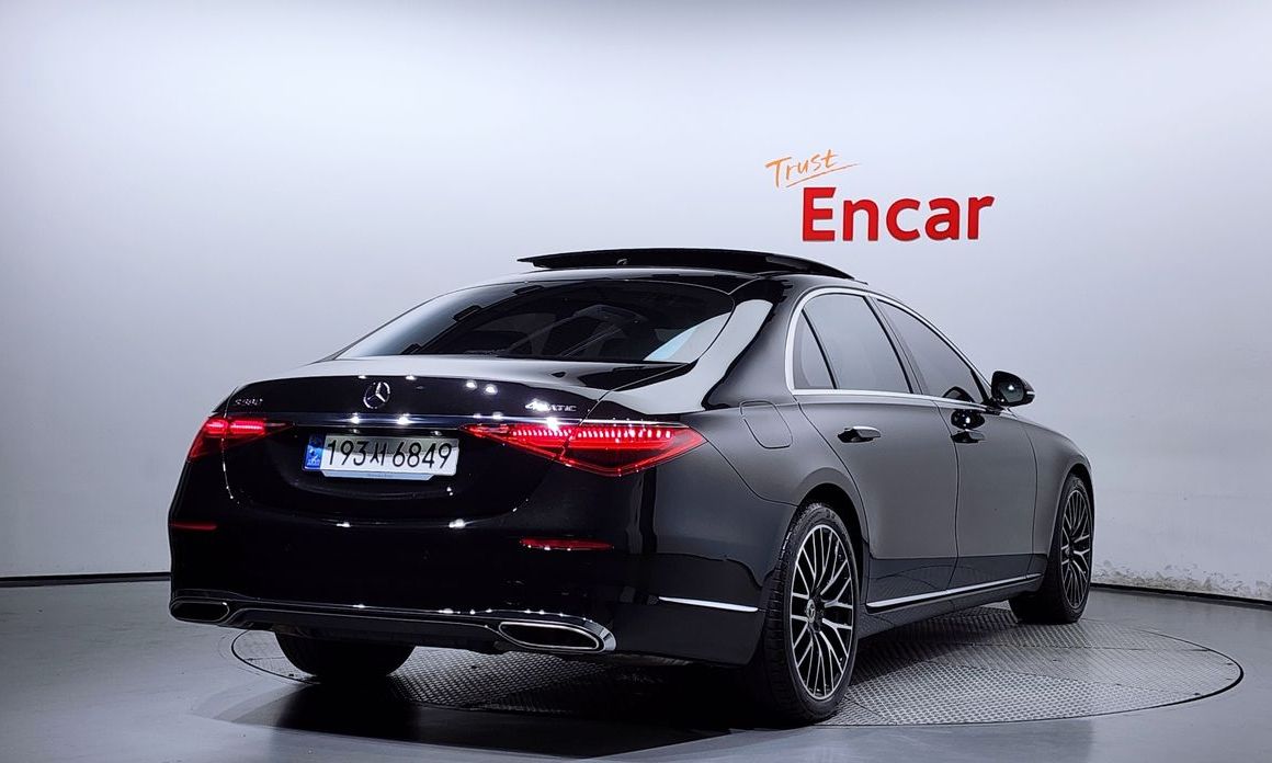 Mercedes-Benz S-Class 2023