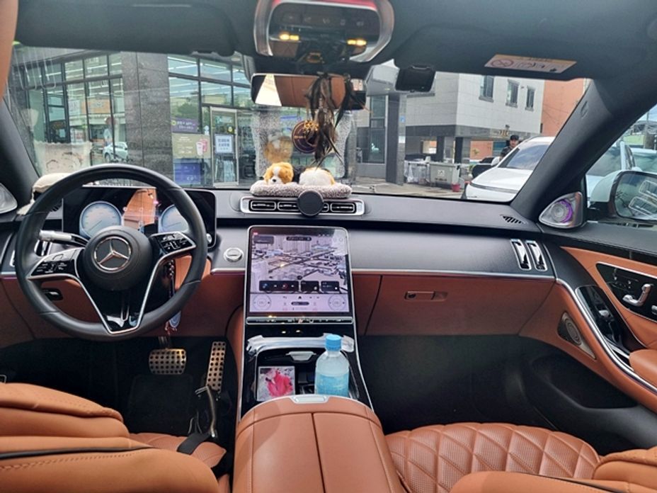 Mercedes-Benz S-Class 2023