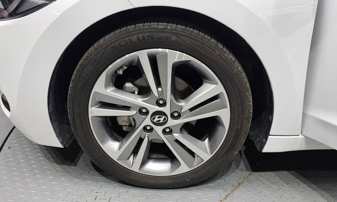 Hyundai AVANTE 2018