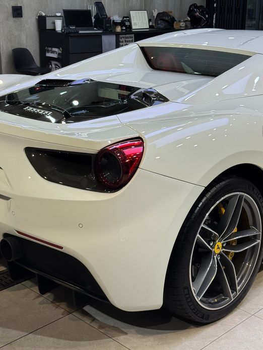 Ferrari 488 2017