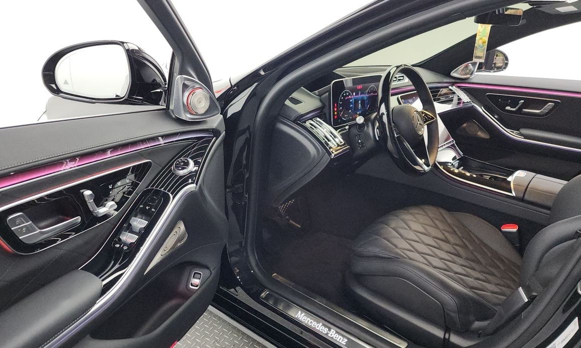 Mercedes-Benz S-Class 2023