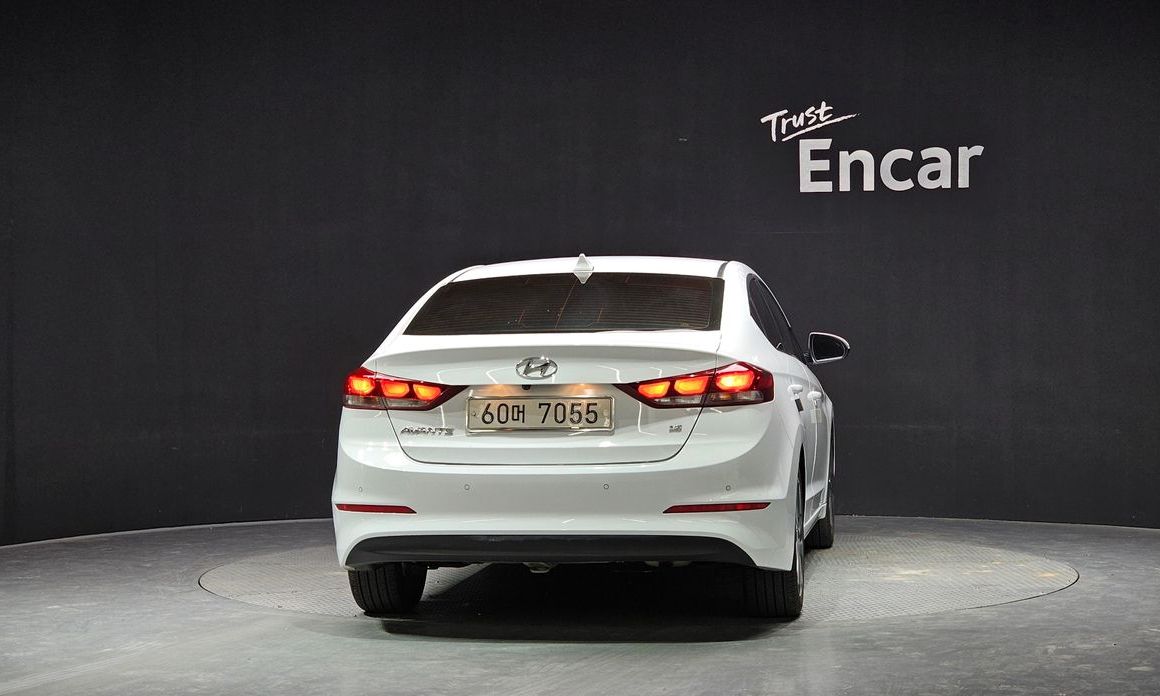 Hyundai AVANTE 2018