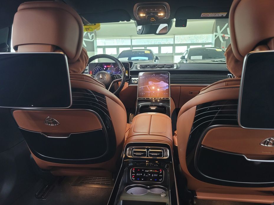 Mercedes-Benz S-Class 2024