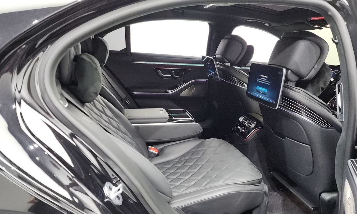 Mercedes-Benz S-Class 2023