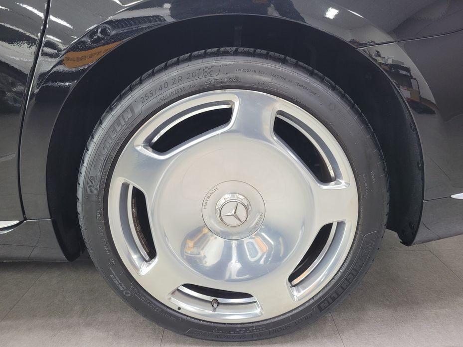 Mercedes-Benz S-Class 2024