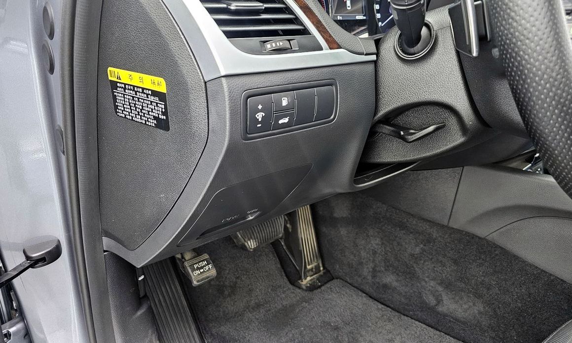Hyundai Genesis 2014