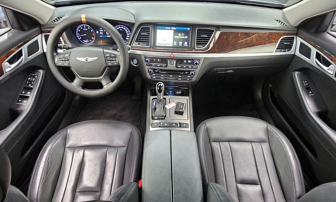 Hyundai Genesis 2014