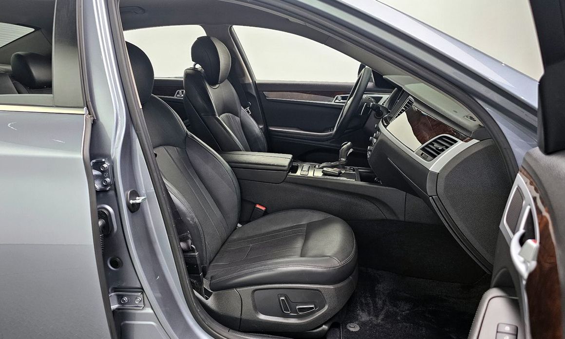 Hyundai Genesis 2014