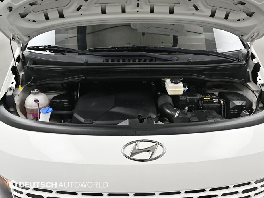 Hyundai Staria 2022