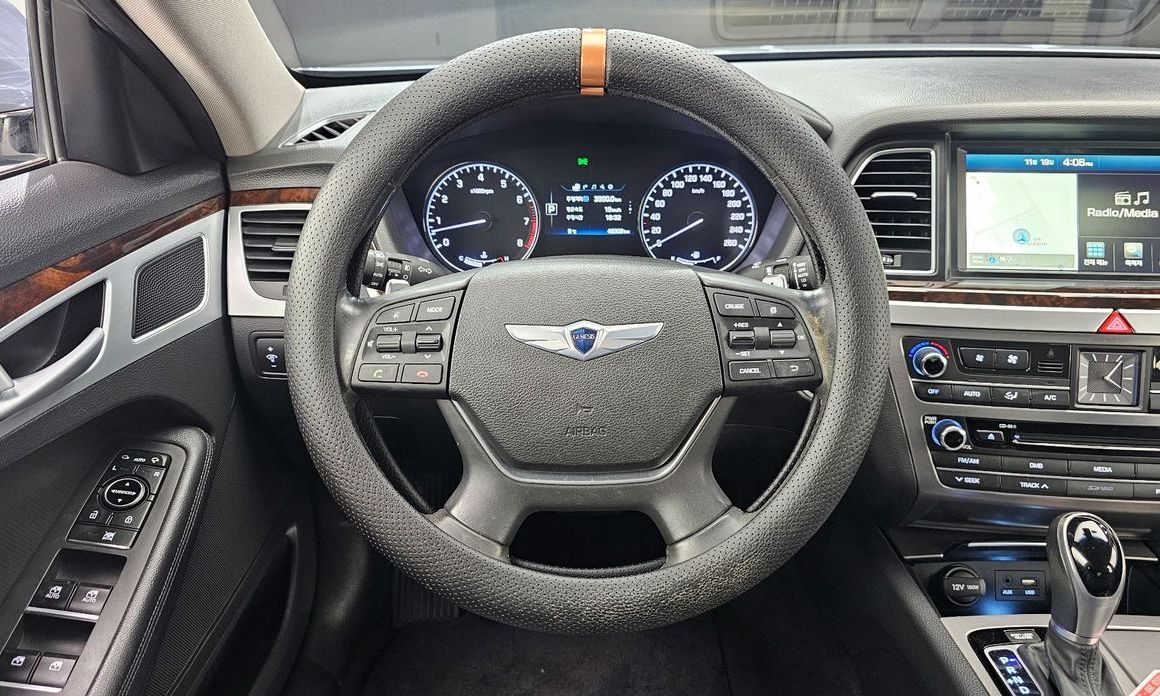Hyundai Genesis 2014