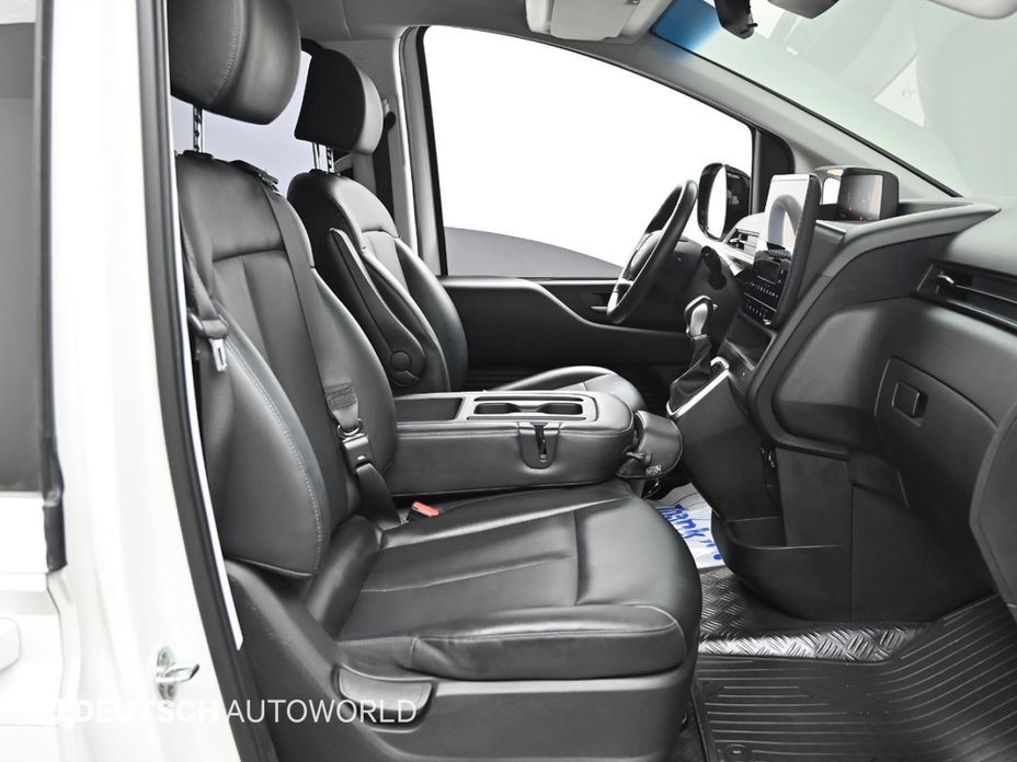 Hyundai Staria 2022