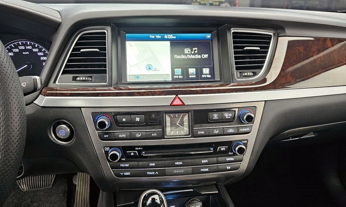 Hyundai Genesis 2014