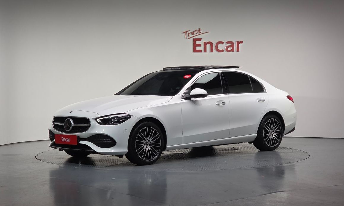 Mercedes-Benz C-Class 2024