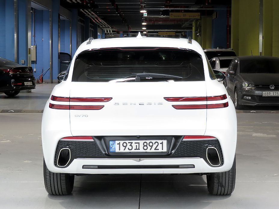 Genesis GV70 2023