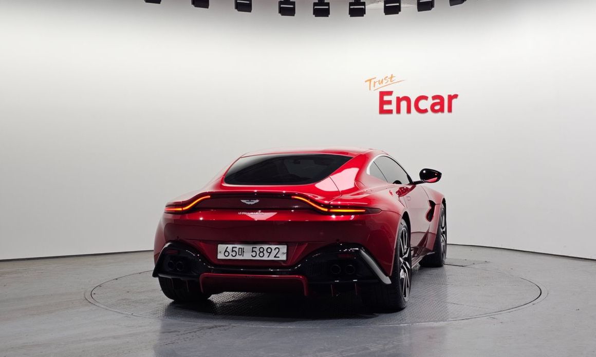Astonmartin Vantage 2019