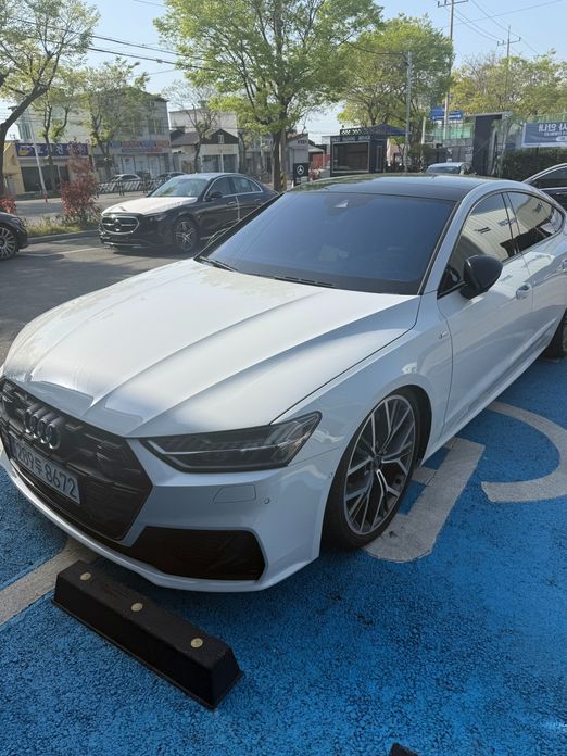 Audi A7 2025