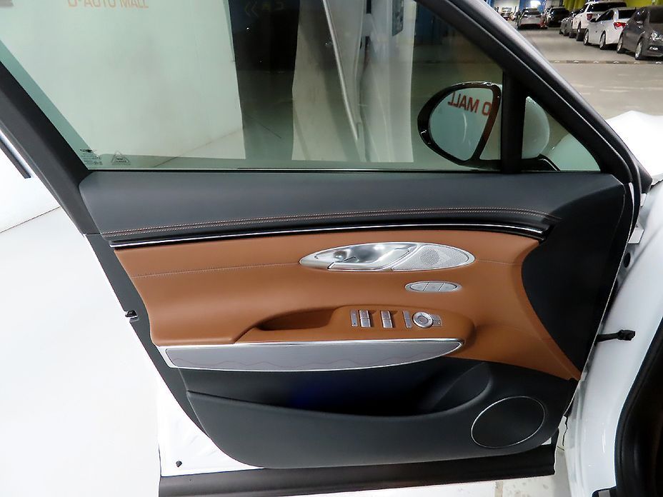 Genesis GV70 2023