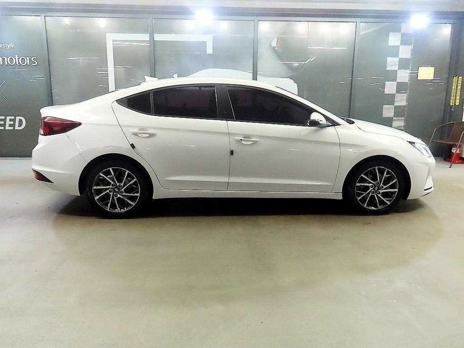 Hyundai AVANTE 2020