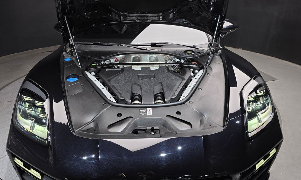 Porsche Panamera 2025