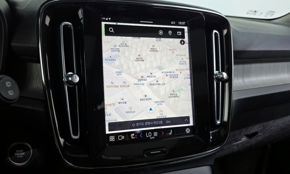 Volvo XC40 2023