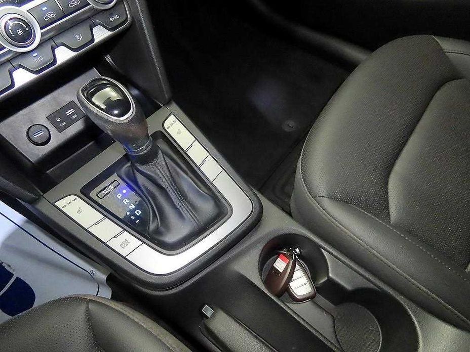 Hyundai AVANTE 2020