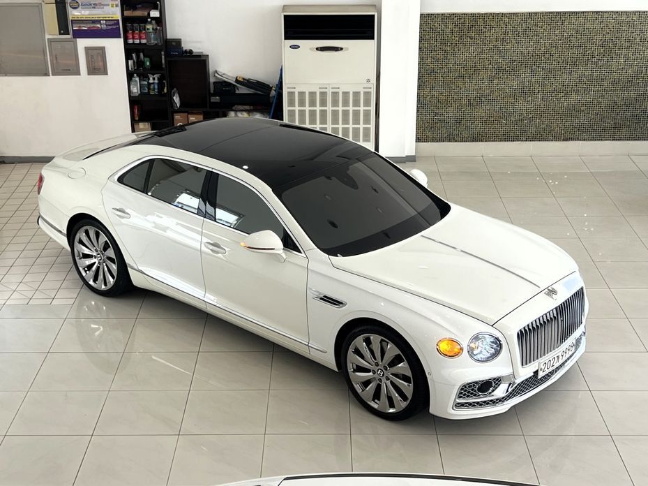 Bentley Flying Spur 2022