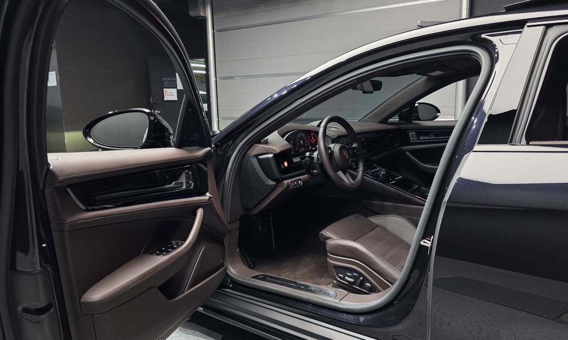Porsche Panamera 2025