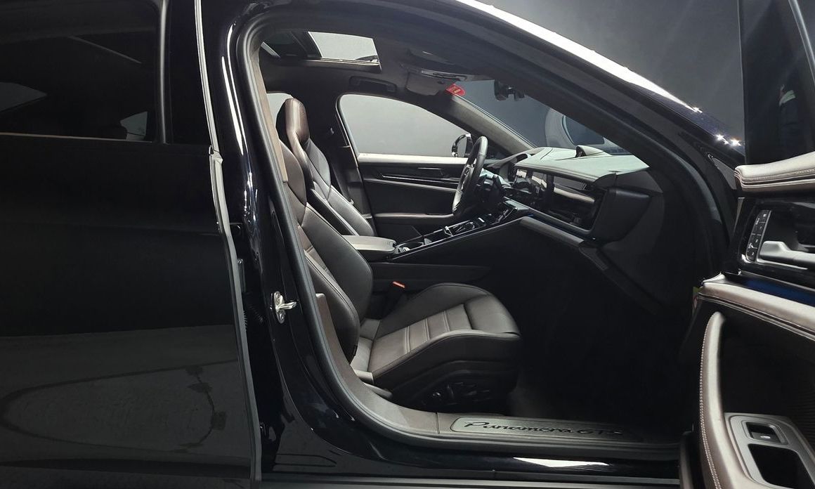 Porsche Panamera 2025