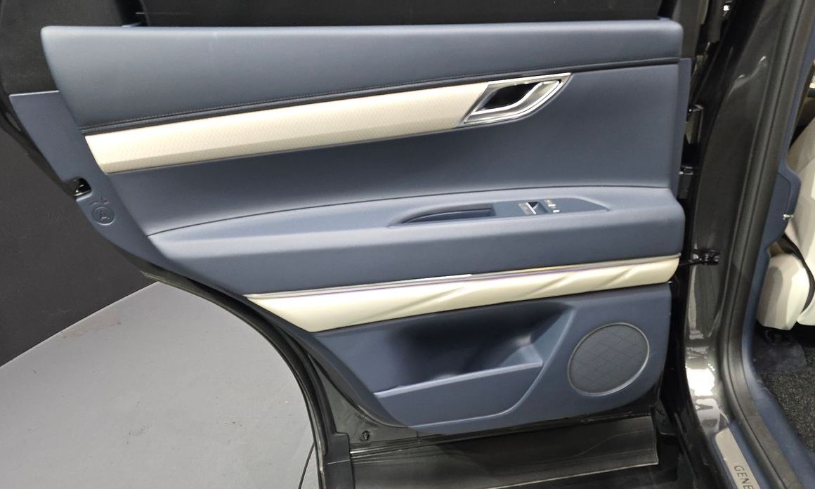 Genesis GV80 2025