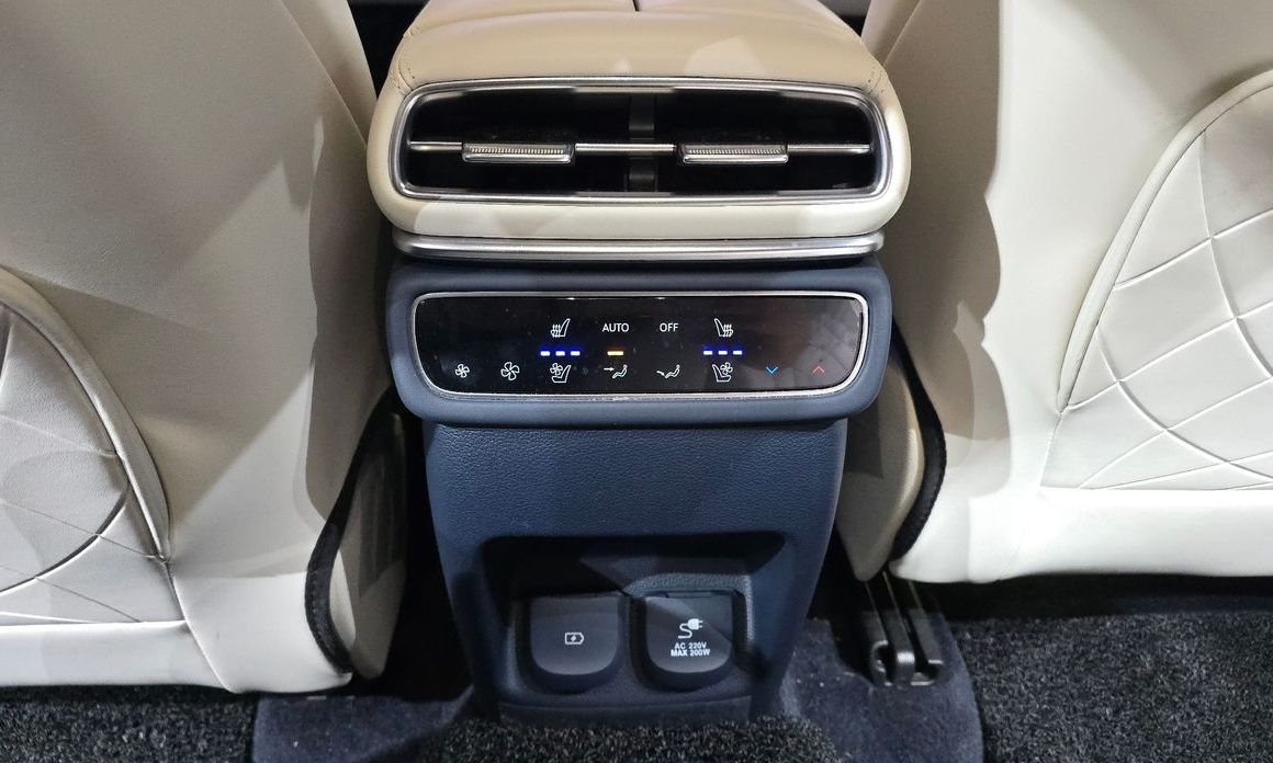 Genesis GV80 2025