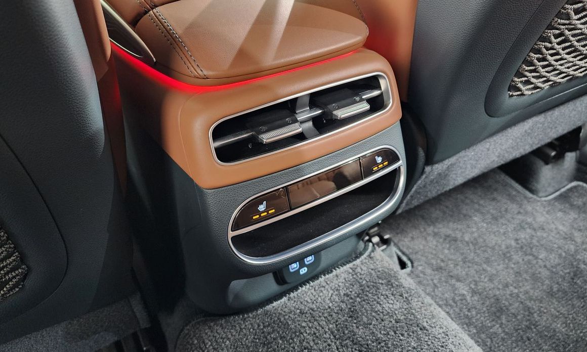 Genesis GV70 2023