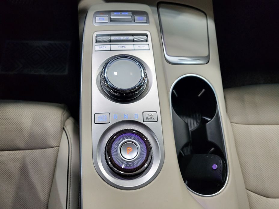 Genesis GV70 2023