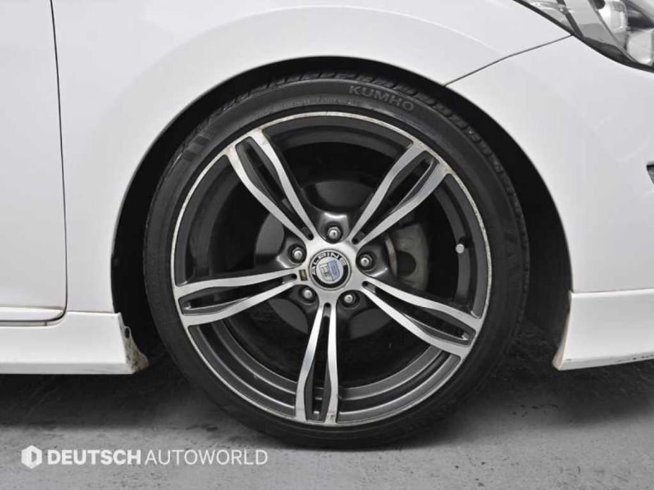 Hyundai AVANTE 2013