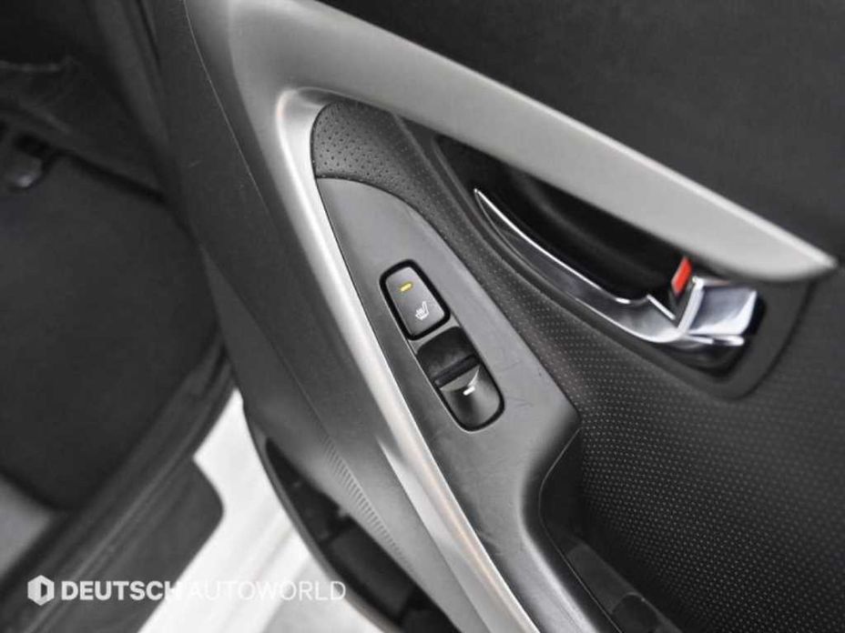 Hyundai AVANTE 2013