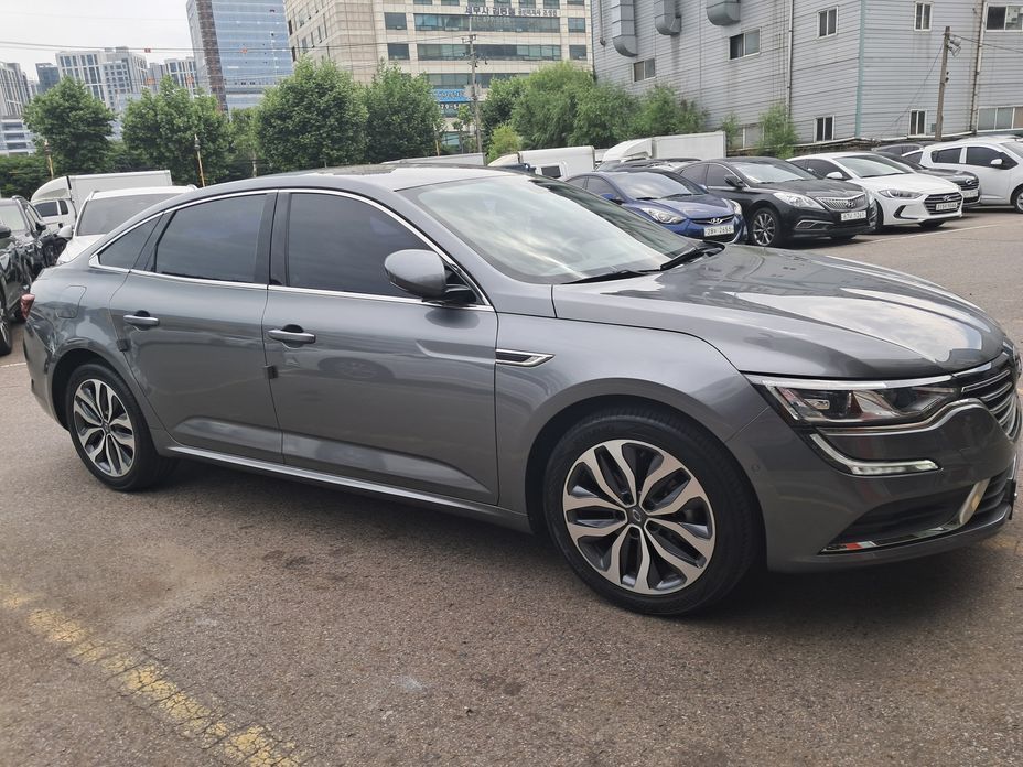 Renault-KoreaSamsung SM6 2016