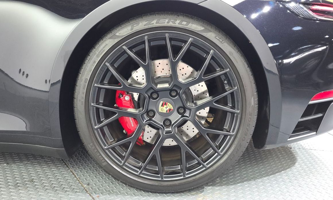 Porsche 911 2024